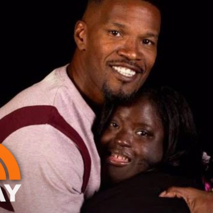 Jamie Foxx Supports Sister